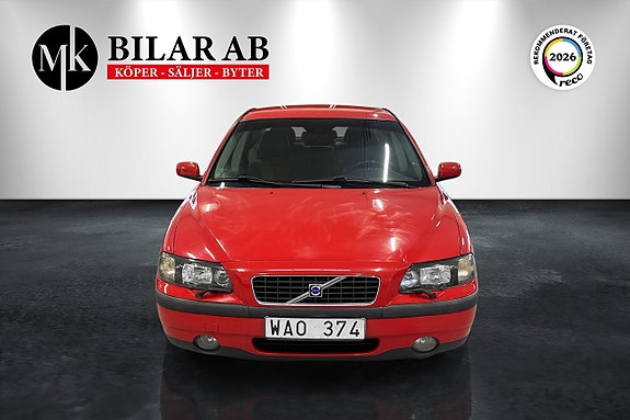 Volvo S60 2 of 11