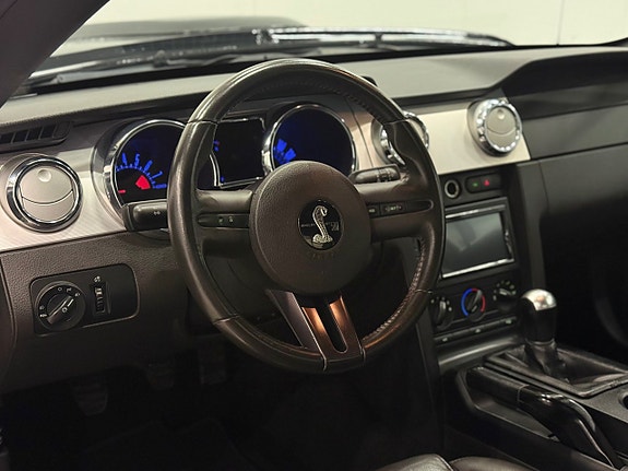 Ford Mustang 9 of 21