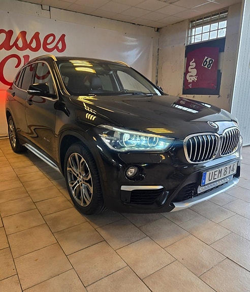 BMW X1 3 of 16