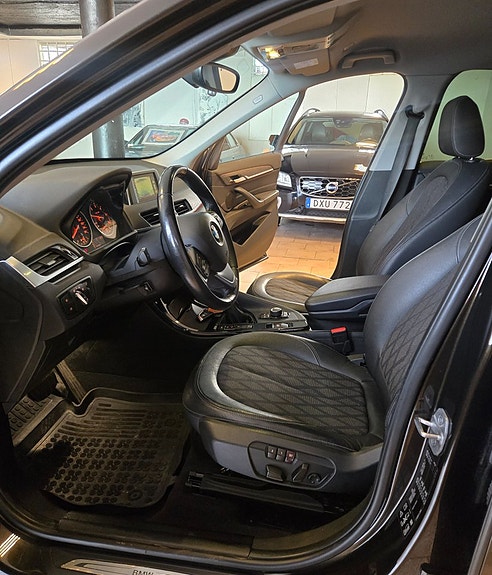 BMW X1 4 of 16