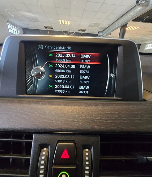 BMW X1 9 of 16