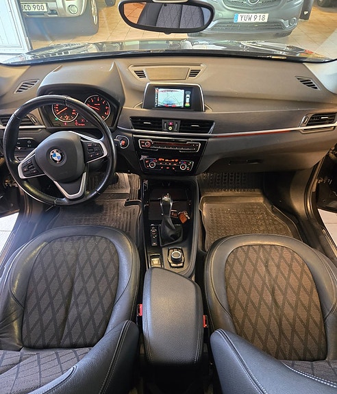 BMW X1 5 of 16
