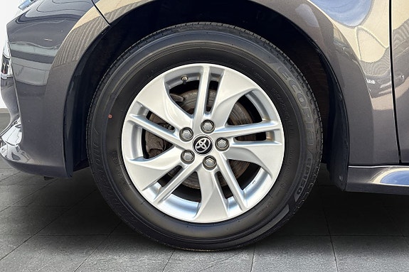 Toyota Yaris 17 of 20