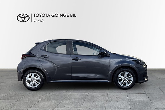 Toyota Yaris 18 of 20