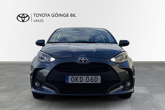 Toyota Yaris 6 of 20
