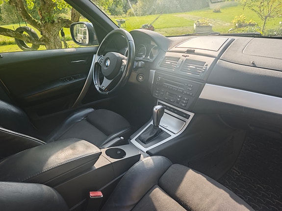 BMW X3 3 of 8