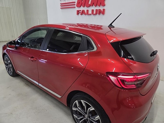 Renault Clio 9 of 10
