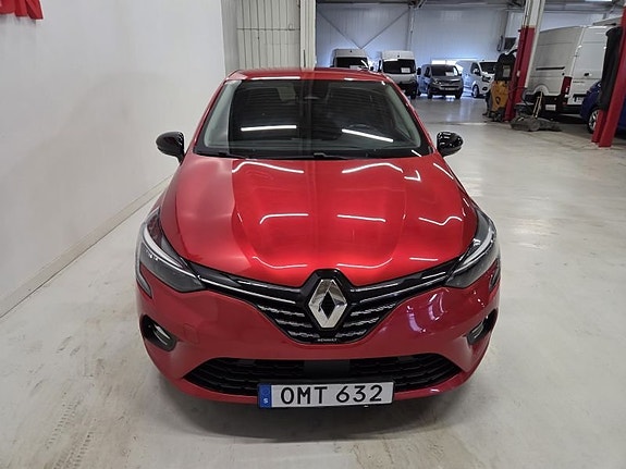 Renault Clio 2 of 10