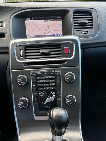 Volvo V60 4 of 20