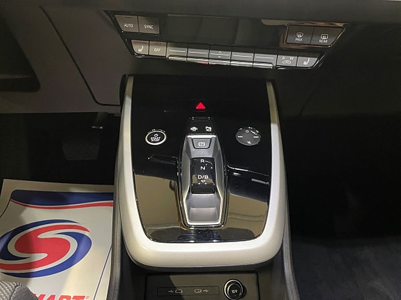 Audi Q4 e-tron 11 of 15