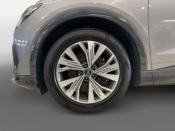 Audi Q4 e-tron 14 of 15