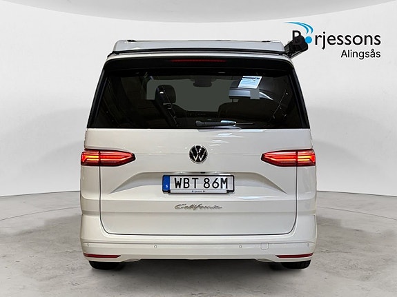 Volkswagen California 4 of 18