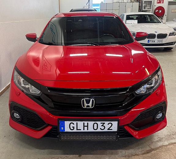 Honda Civic 2 of 19