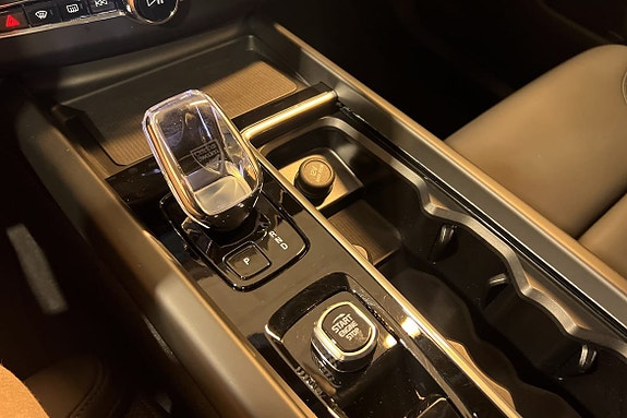 Volvo XC60 20 of 26