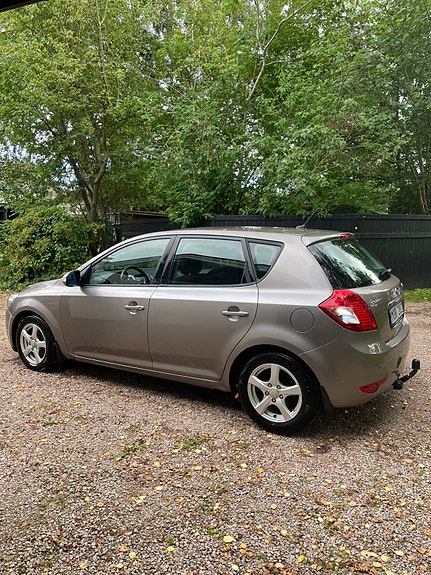 Kia Ceed 5 of 5