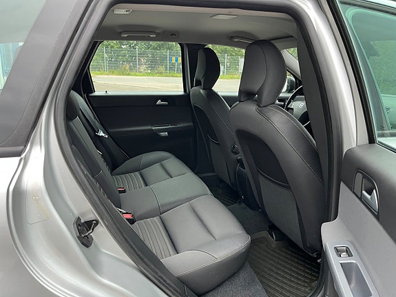 Volvo V50 7 of 11