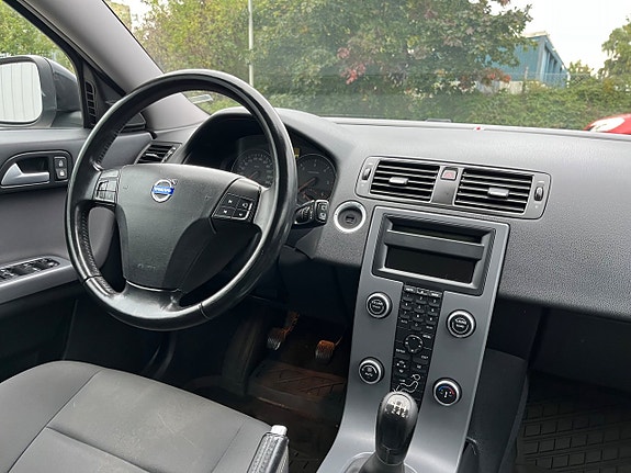 Volvo V50 8 of 11