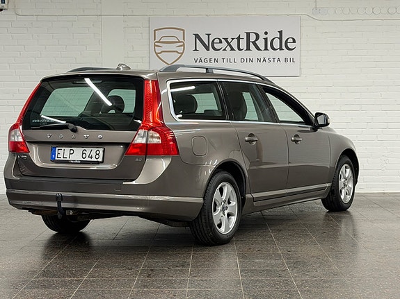 Volvo V70 4 of 13