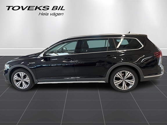 Volkswagen Passat Alltrack 6 of 17