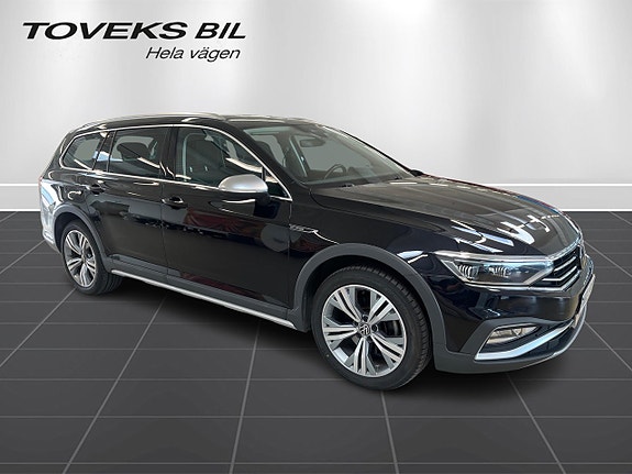 Volkswagen Passat Alltrack 7 of 17