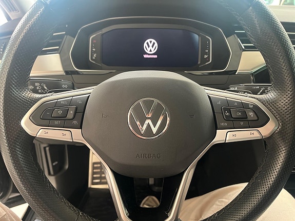 Volkswagen Passat Alltrack 15 of 17