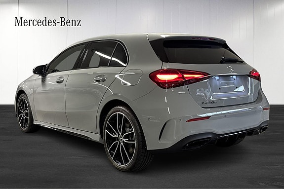 Mercedes-Benz A250 3 of 11
