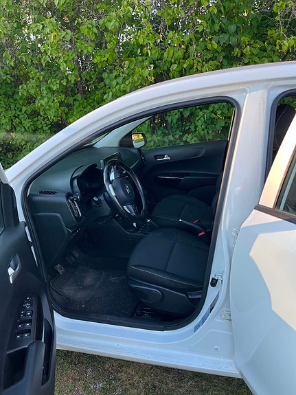 Kia Picanto 9 of 9
