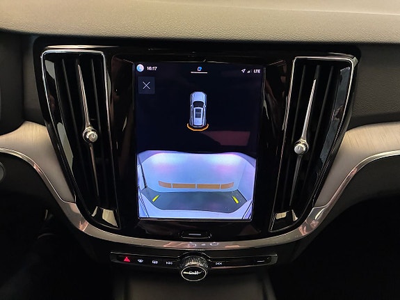 Volvo V60 Cross Country 19 of 19