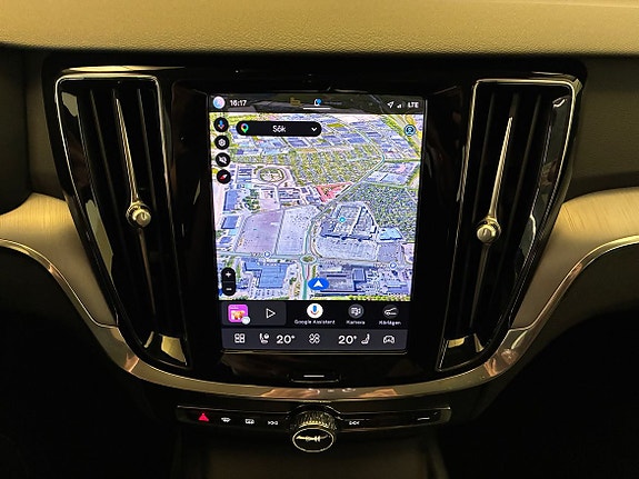 Volvo V60 Cross Country 18 of 19