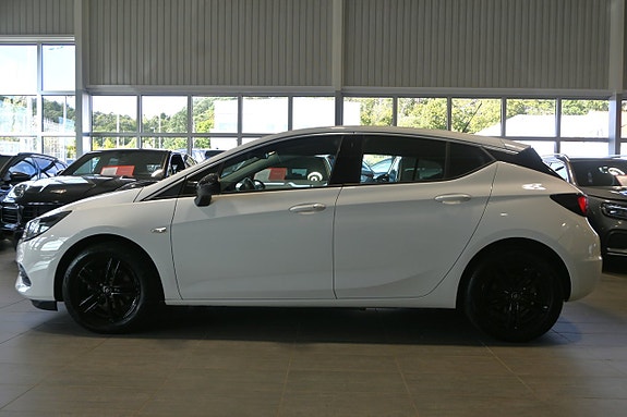 Opel Astra 2 of 28