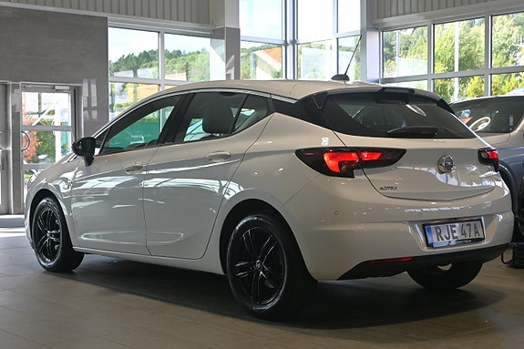 Opel Astra 3 of 28
