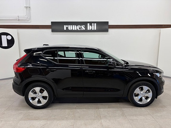 Volvo XC40 16 of 22