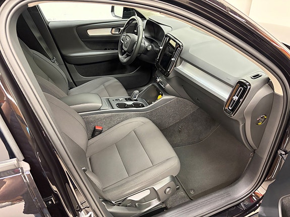 Volvo XC40 20 of 22