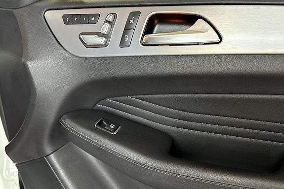 Mercedes-Benz GLE350 d 15 of 22