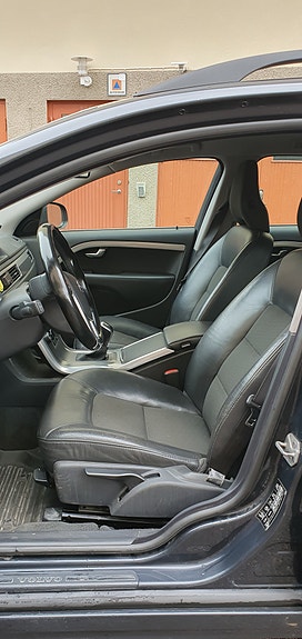Volvo V70 5 of 8