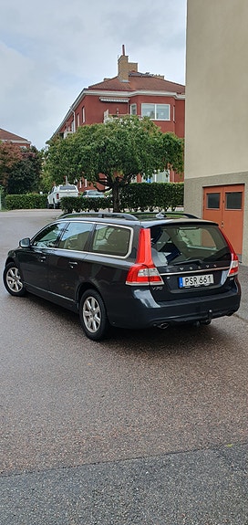 Volvo V70 4 of 8