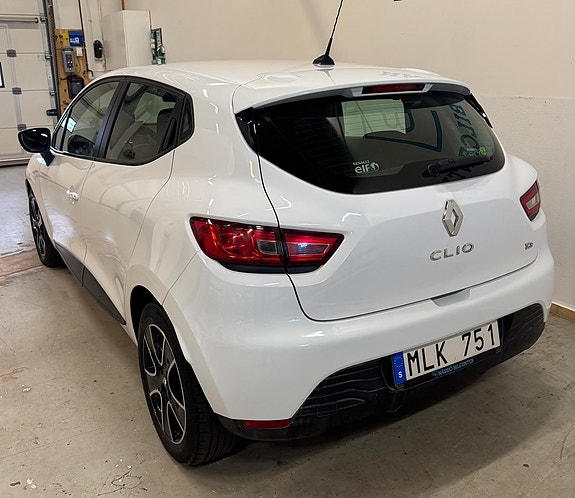 Renault Clio 6 of 13