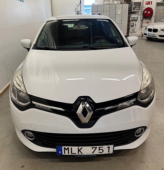Renault Clio 2 of 13