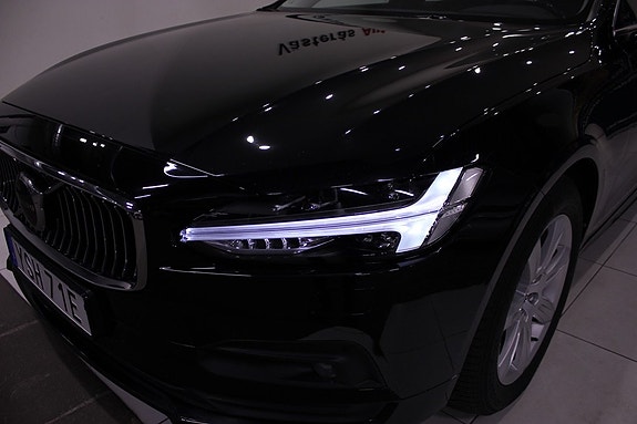 Volvo V90 10 of 30