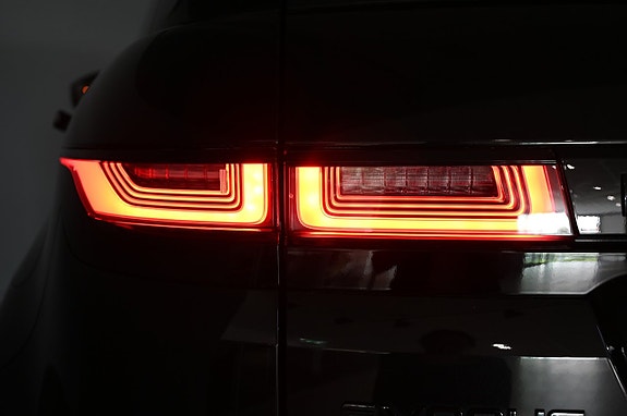 Land Rover Range Rover Evoque 26 of 27