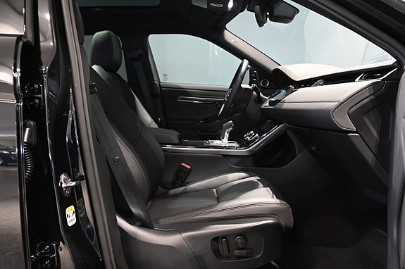 Land Rover Range Rover Evoque 12 of 27