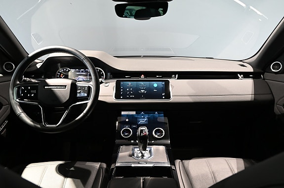 Land Rover Range Rover Evoque 15 of 27