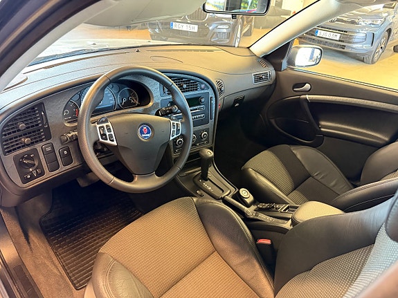 Saab 9-5 14 of 18
