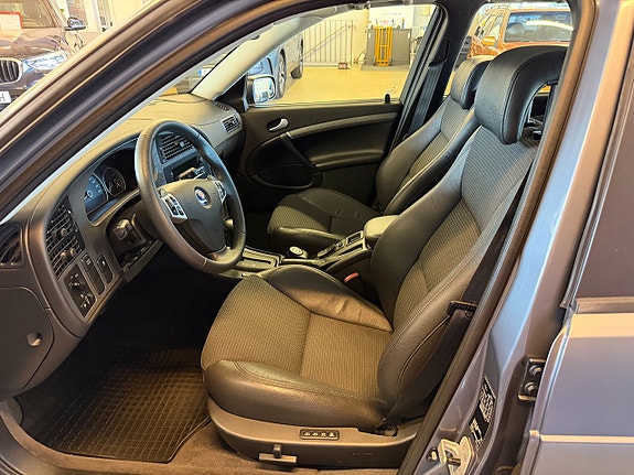 Saab 9-5 11 of 18