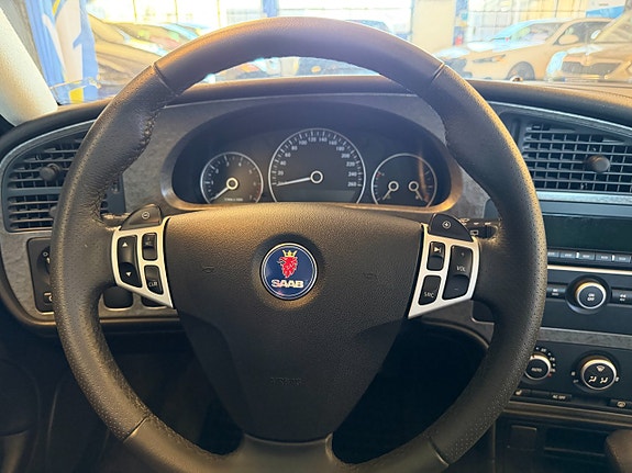 Saab 9-5 16 of 18