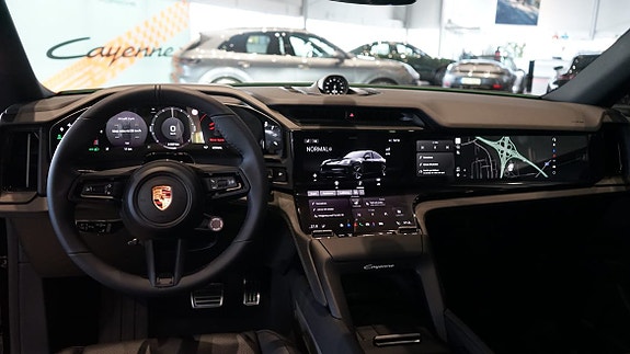 Porsche Cayenne Coupe 9 of 10