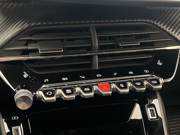 Peugeot e-208 20 of 30