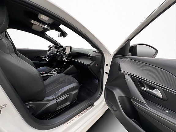 Peugeot e-208 23 of 30