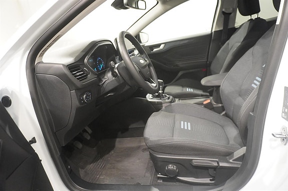 Ford Focus 8 of 12