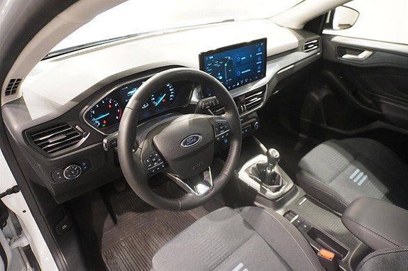 Ford Focus 7 of 12
